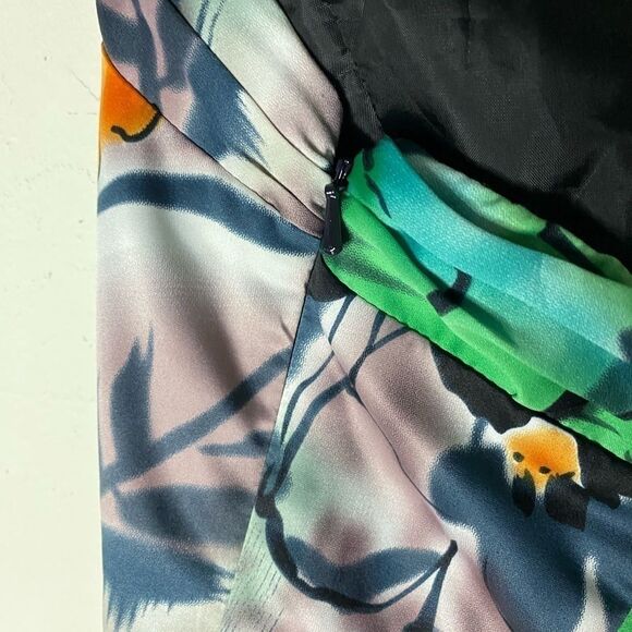 The Limited Strapless Floral Grafitti Dress Size 4 - Picture 8 of 10